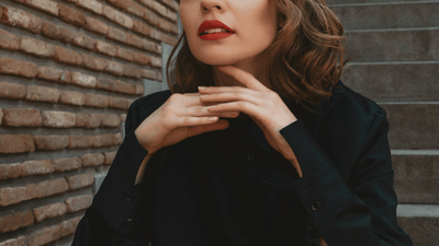 Gotisk minimalisme – mindre er mere i herregarderoben