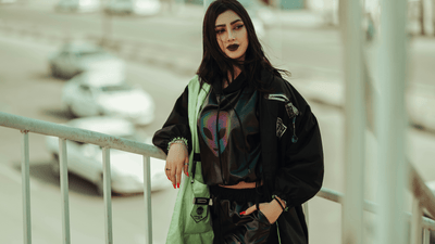 Gotiske lædernederdele – fra punket oprør til elegance