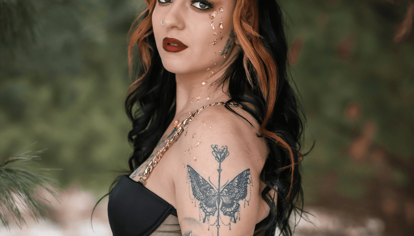 Gothic damefrakker: historie, styling og inspiration til enhver lejlighed - Castle Gothic