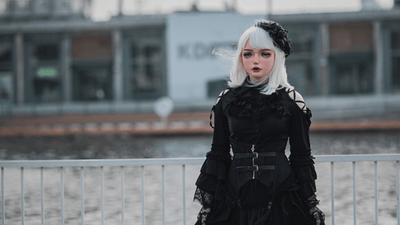 Gotisk vest som en del af dark academia-stilen