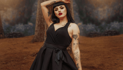 Gotiske hættetrøjer til kvinder – komfort i mørk stil